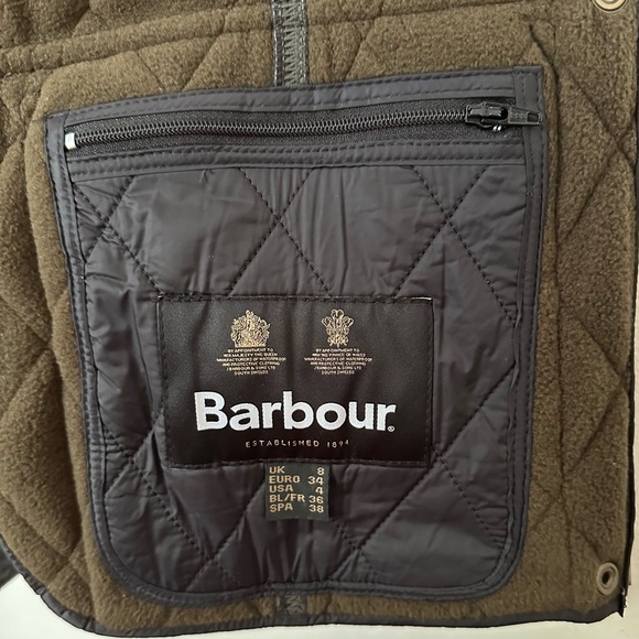 NWTs Barbour Women’s Wray Quilted Gilet/Vest. Black. Sz. 4 US (8 UK) - Picture 5 of 16